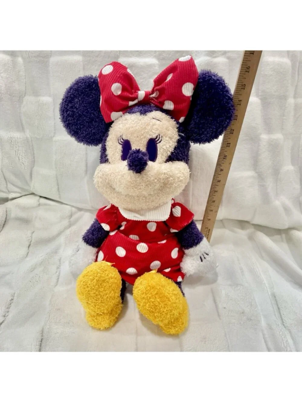 Disney Parks Minnie Mouse 14